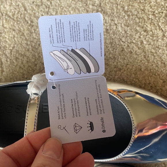 AEROSOLES 'Perry' Size 8.5 Silver Mirror Metallic Mary Jane Flats Shoes - Picture 5 of 9